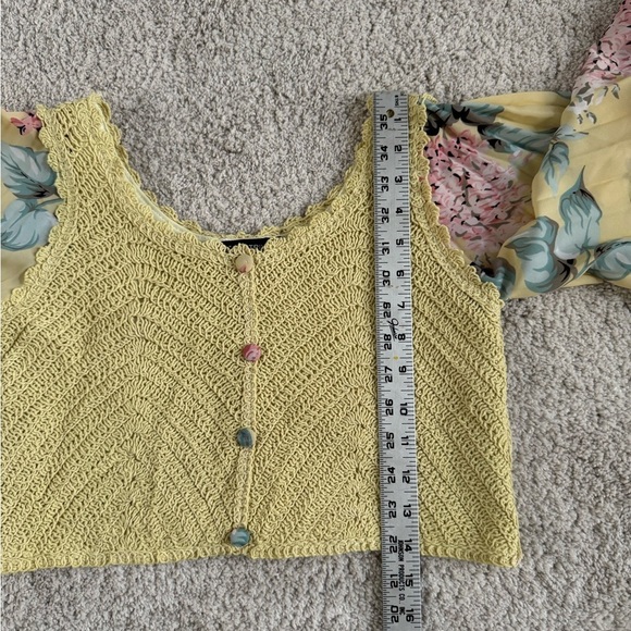 Yellow Crochet Accordion Bell Sleeve Cropped Blouse - Picture 8 of 8